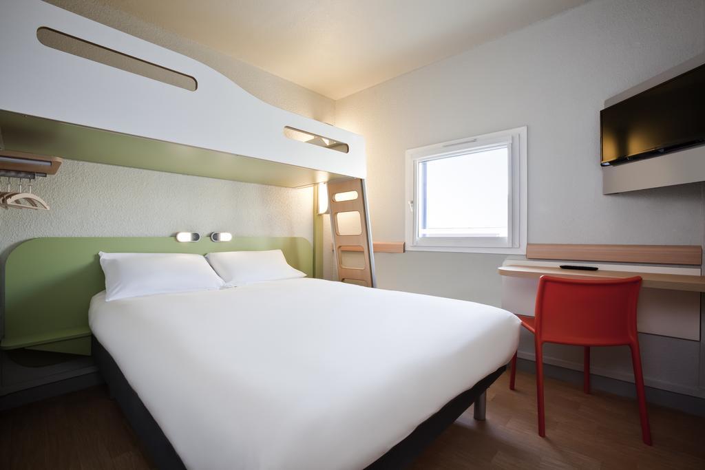 Ibis Budget Saint-Omer Centre Room photo